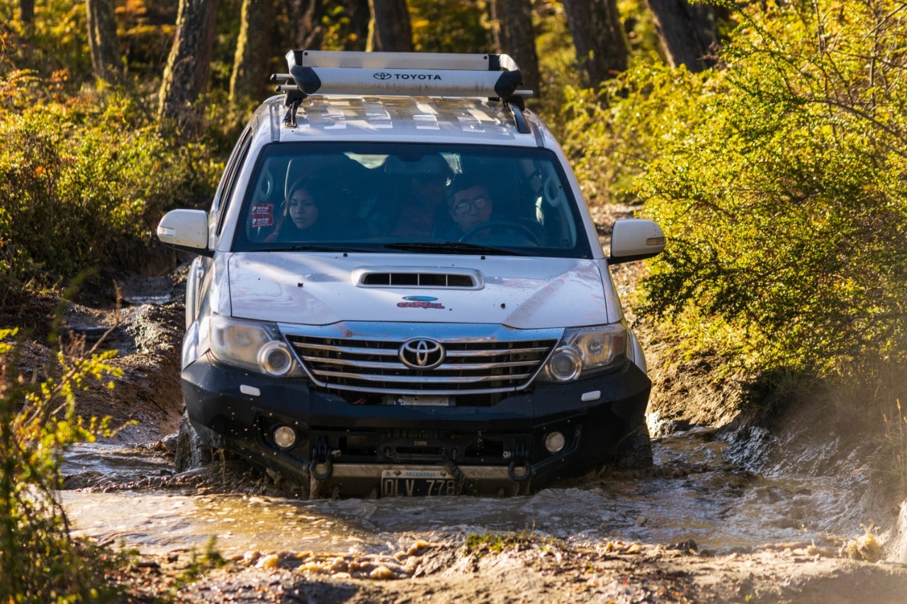 Excursión Lagos Off-Road en Ushuaia: Aventura 4x4 y . Low Cost