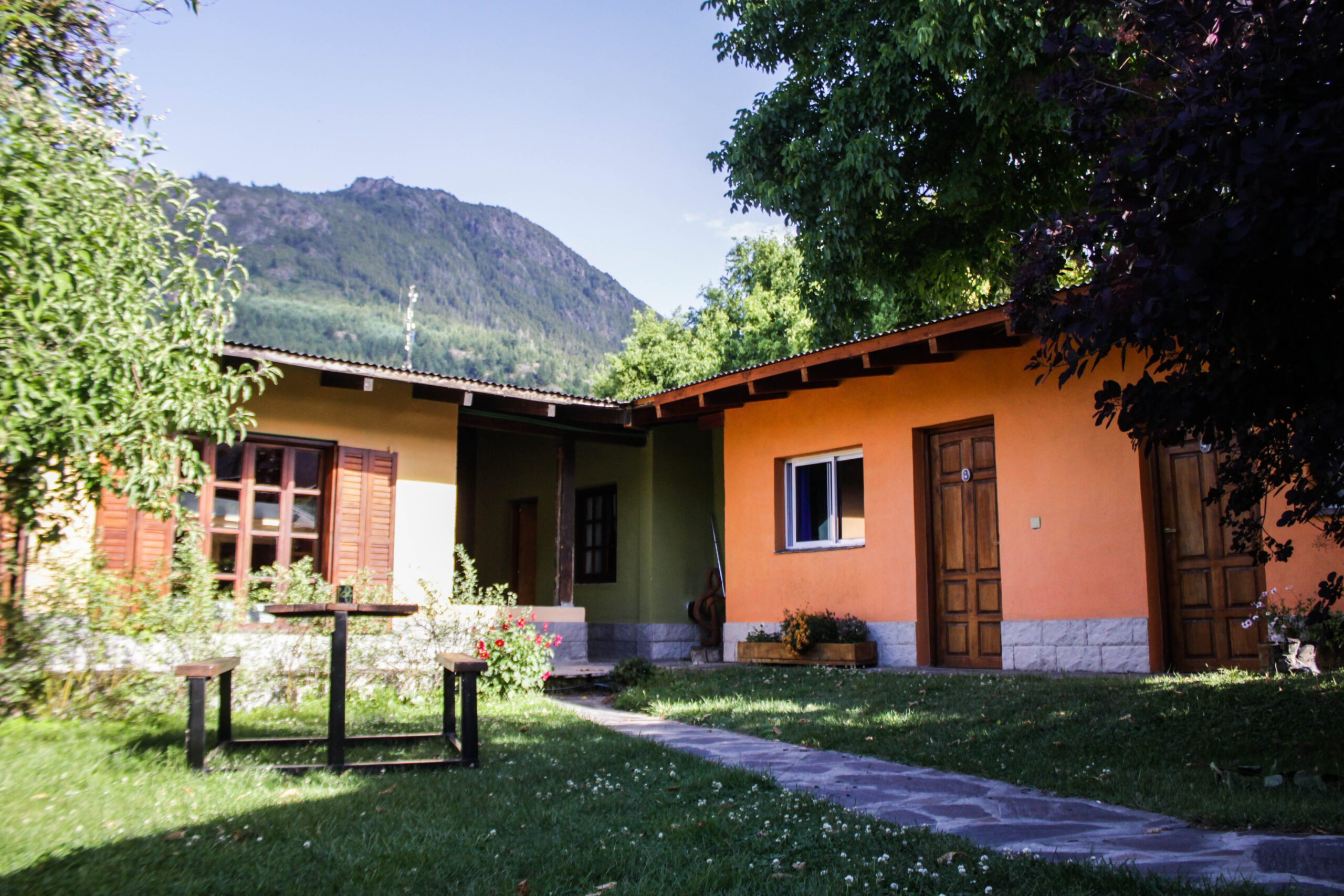 Hostel en Lago Puelo Centro - Imagen 4