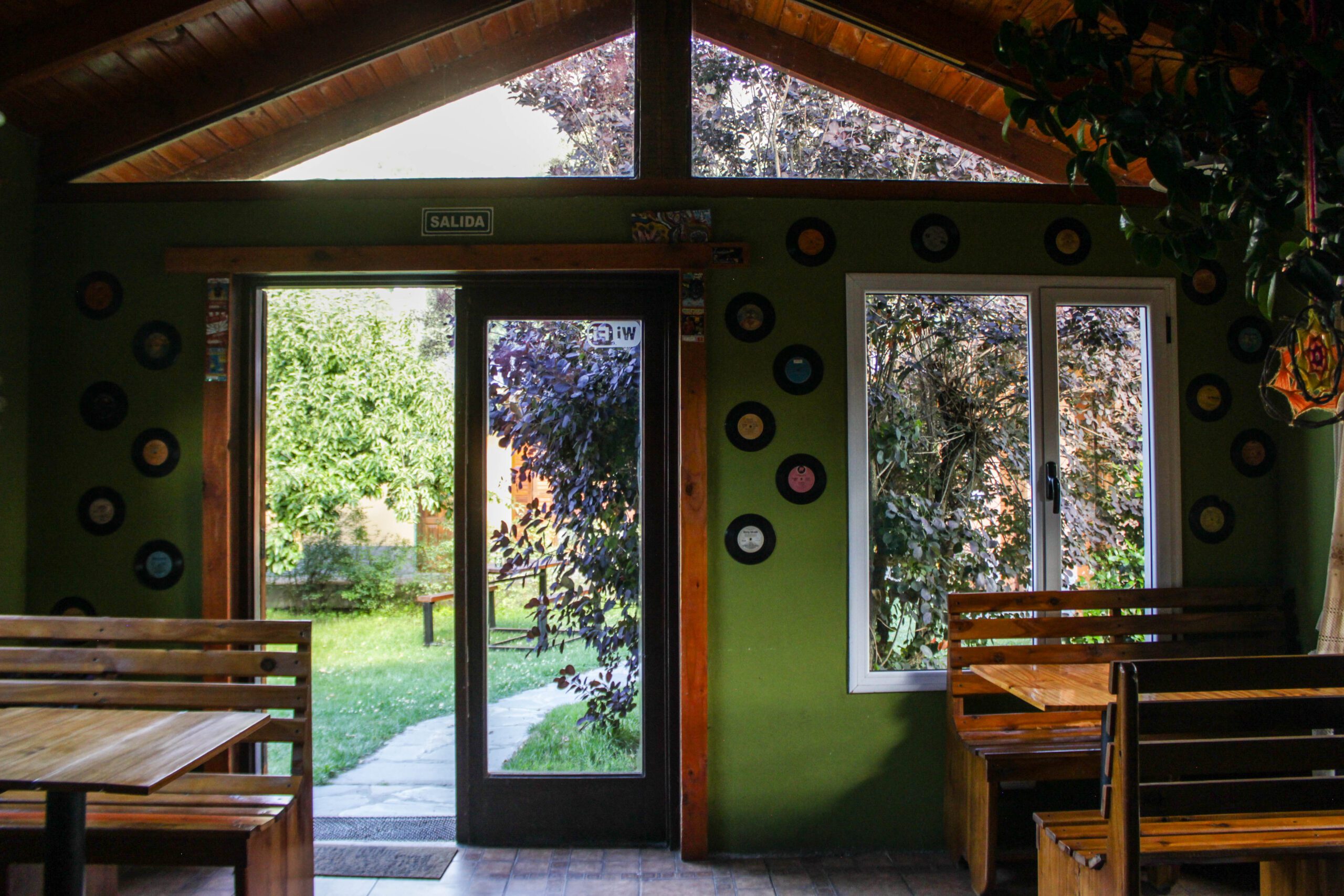 Hostel en Lago Puelo Centro - Imagen 13