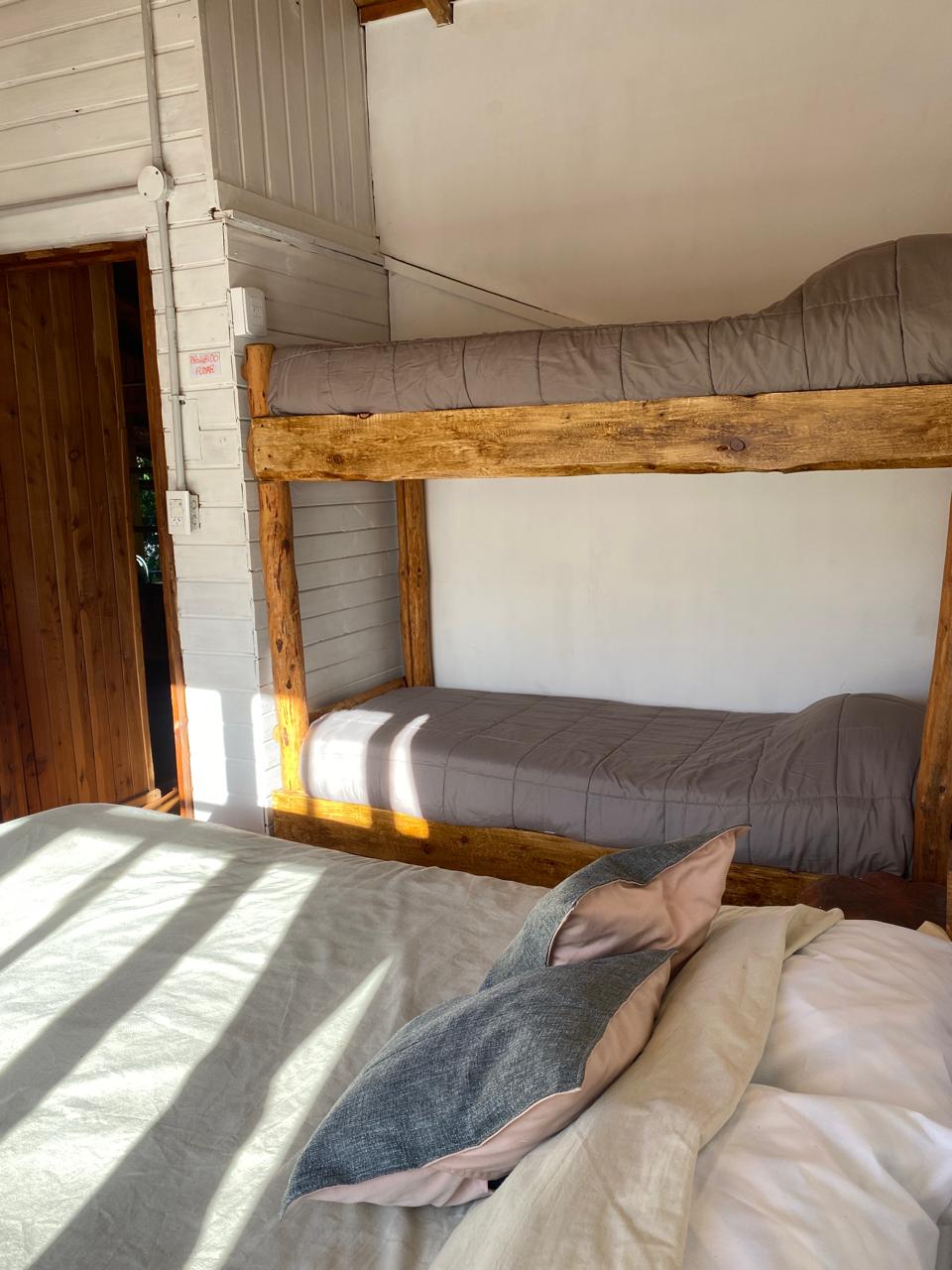 Hostel (Cerro Radal) - Imagen 2