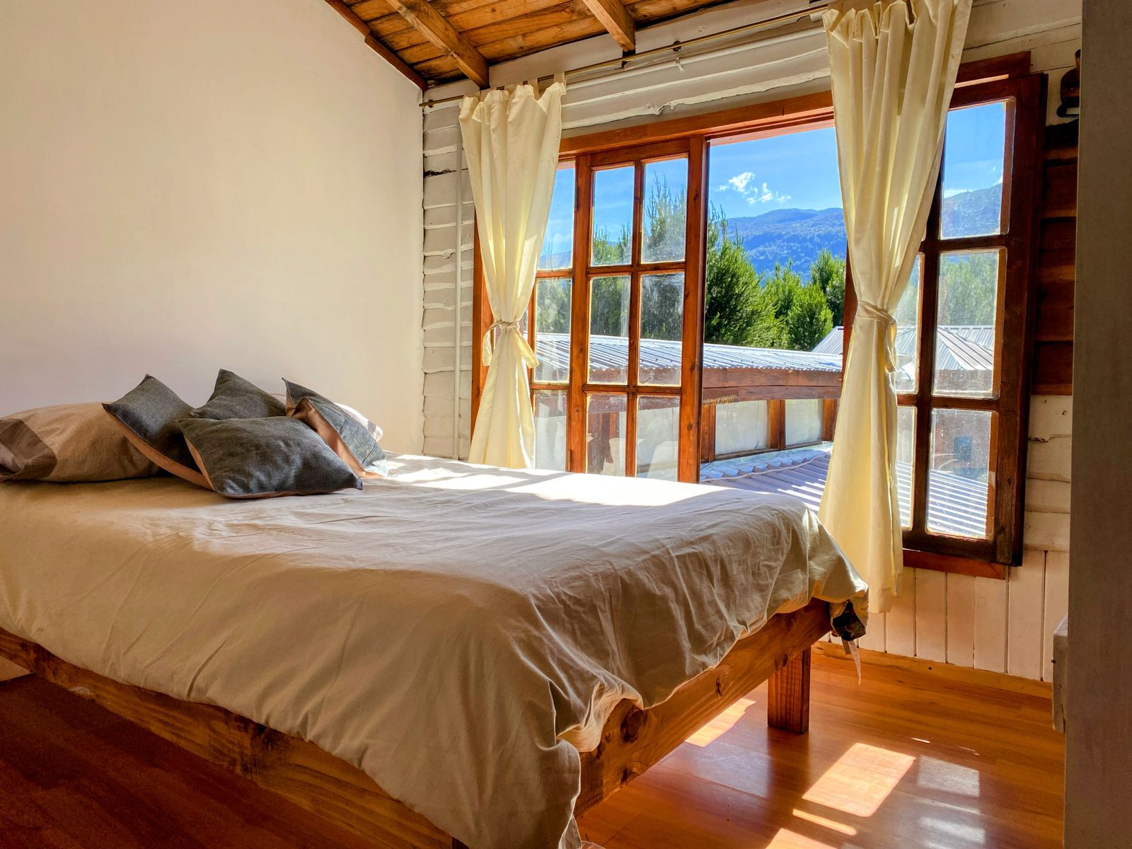 Hostel (Cerro Radal) - Imagen 3