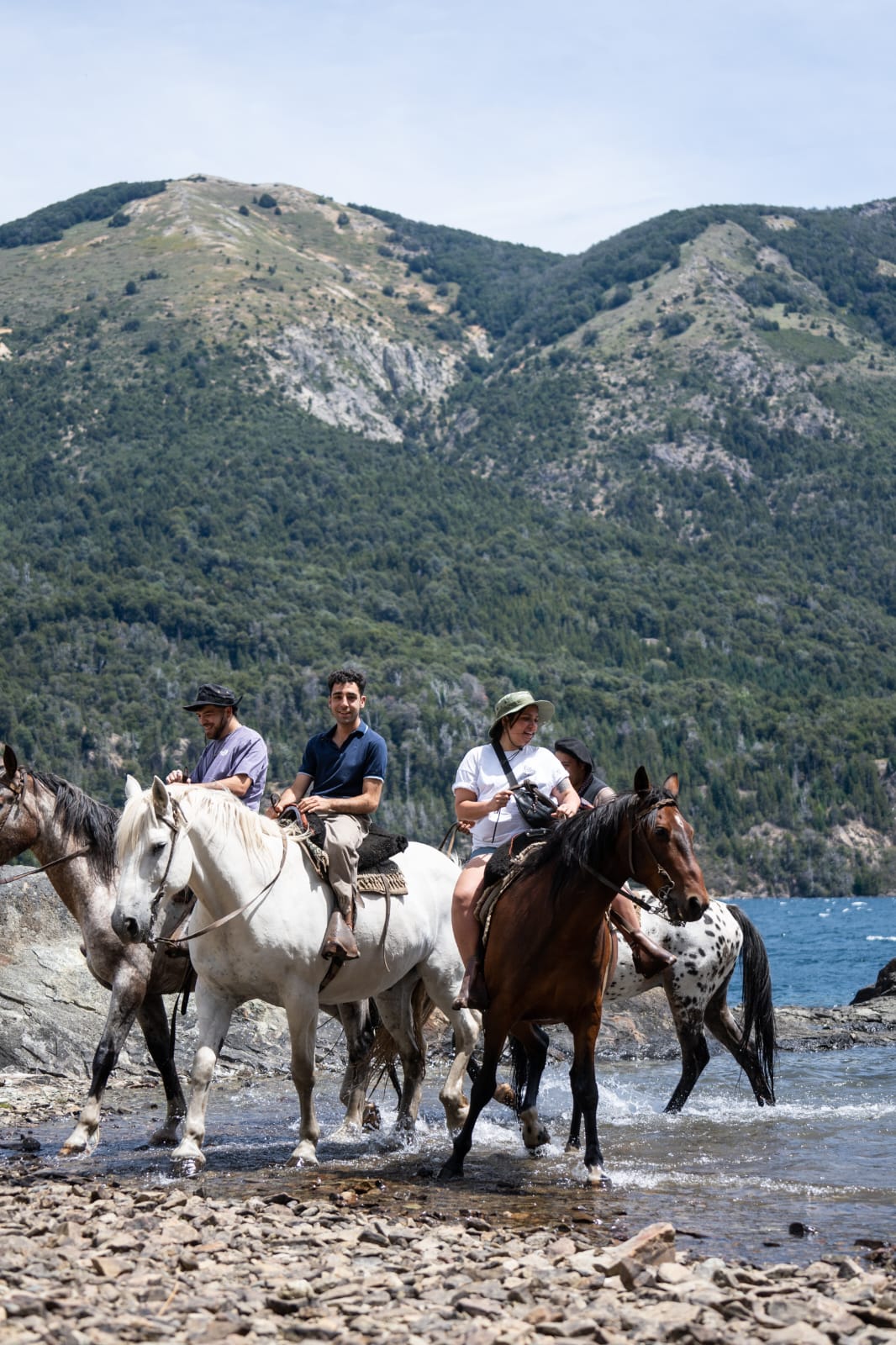 Cabalgatas en KM 15 Av. Bustillo. - Imagen 7