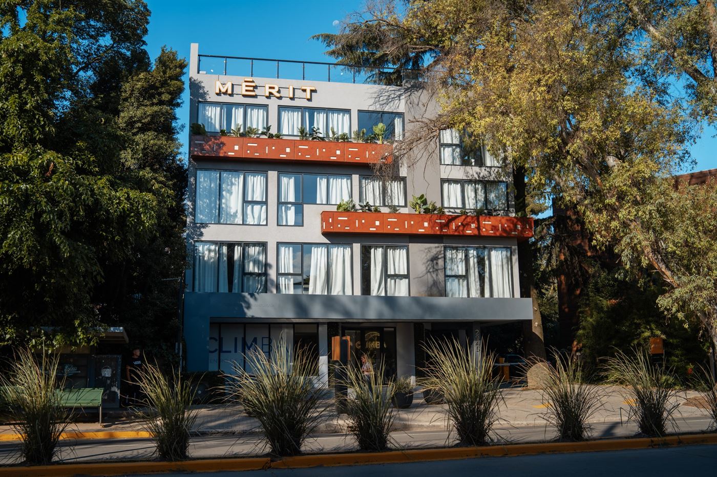Hotel en Ituzaingo Parque Leloir