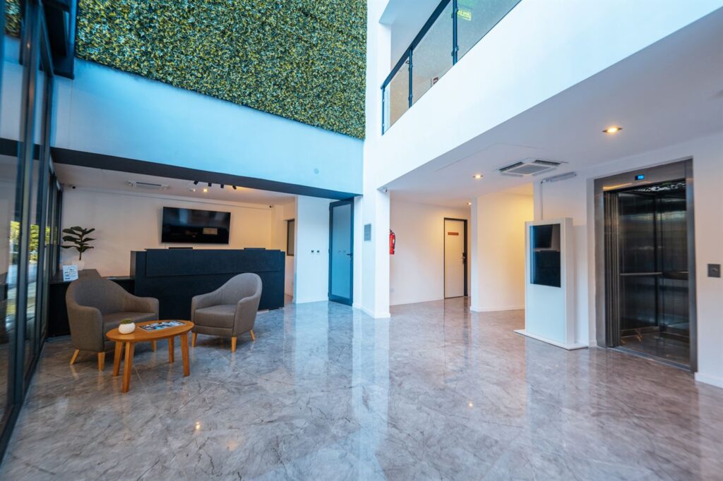Hotel en Ituzaingo Parque Leloir - Imagen 5